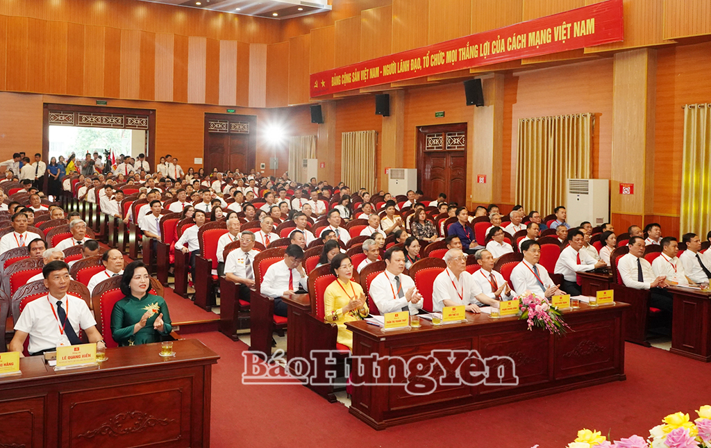 Các đại biểu dự đại hội.