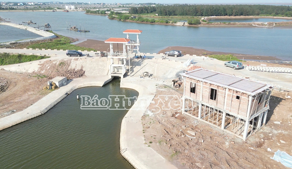 Dự án nắn tuyến đê biển 5, thuộc địa phận xã Nam Cường đang thi công, đáp ứng yêu cầu về phòng, chống thiên tai năm 2025.