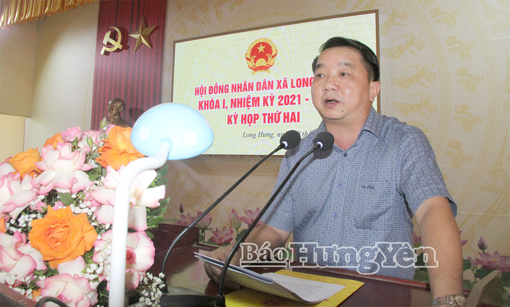 Lãnh đạo UBND xã Long Hưng phát biểu chỉ đạo tại kỳ họp.