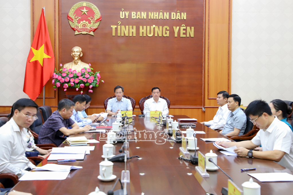 Các đại biểu dự phiên họp tại điểm cầu tỉnh Hưng Yên.