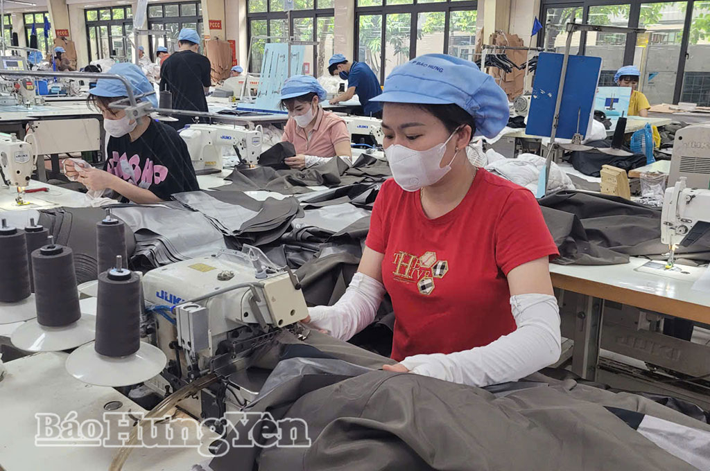 Công ty Cổ phần Bảo Hưng (phường Sơn Nam) đẩy mạnh sản xuất và hướng đến mở rộng thị trường xuất khẩu sang Nhật Bản, Hàn Quốc và các nước châu Âu.