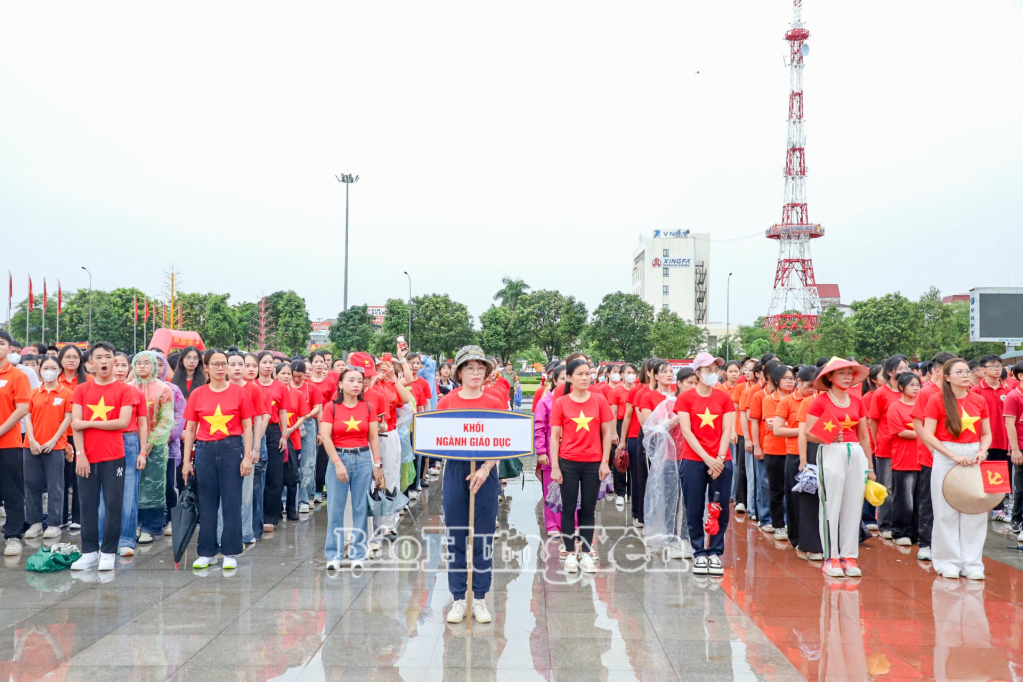 Khối ngành giáo dục tham gia chương trình.