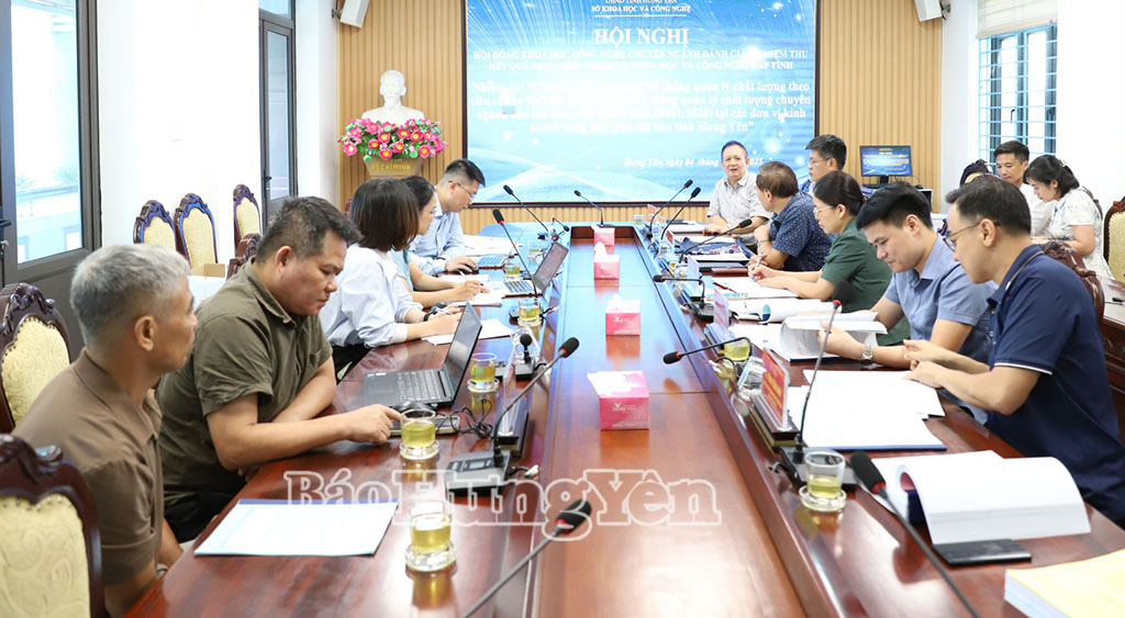 Các đại biểu dự hội nghị.