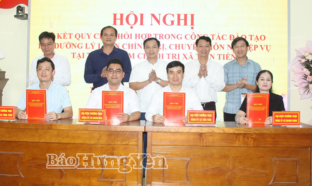 Đảng ủy các xã: Tiên Tiến, Quang Hưng, Đoàn Đào, Tống Trân ký kết quy chế phối hợp.