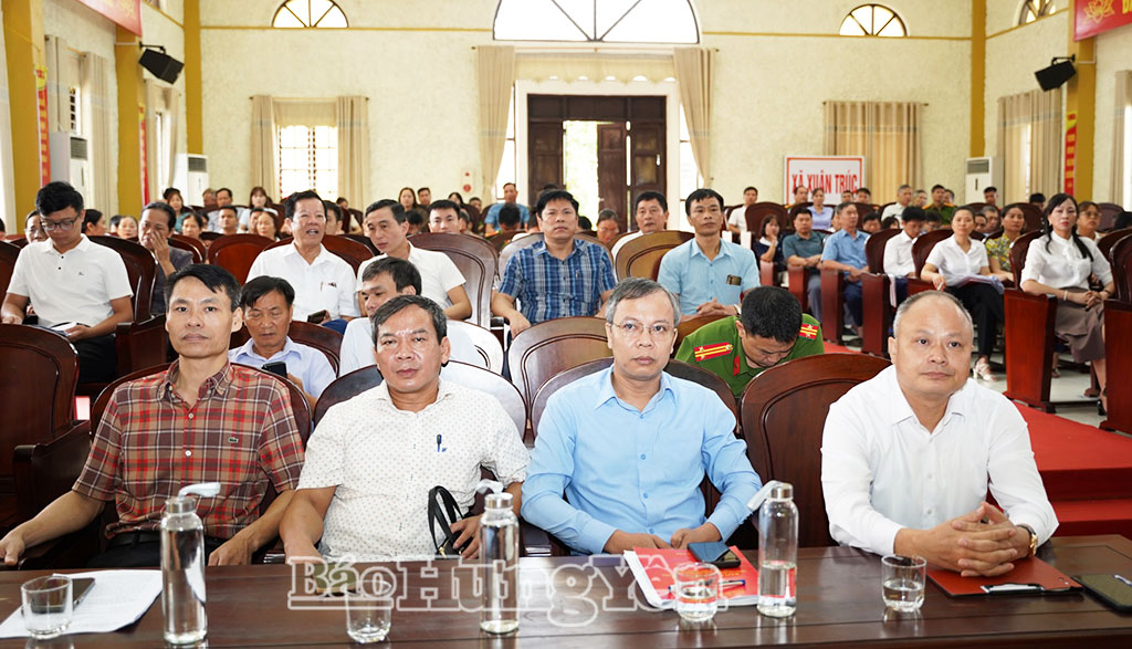 Các đại biểu dự hội nghị.