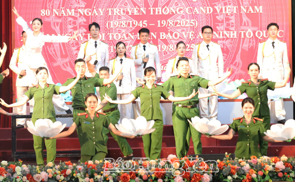 Một tiết mục văn nghệ tại lễ kỷ niệm 80 năm Ngày truyền thống Công an nhân dân Việt Nam (19/8/1945 - 19/8/2025).