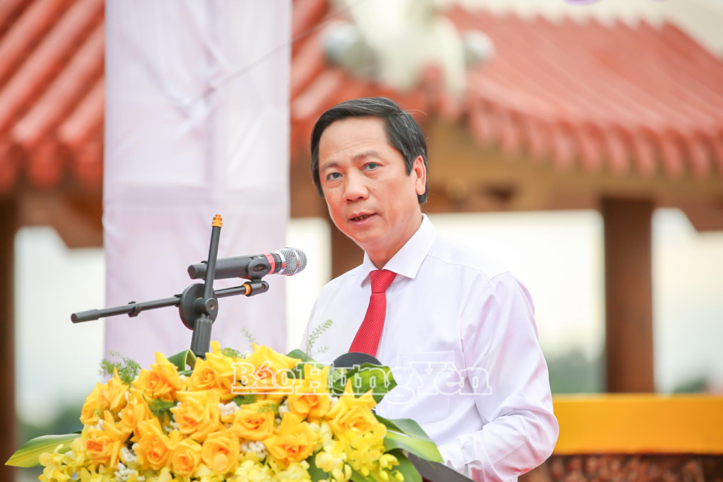 Đồng chí Hoàng Nam, Phó Chủ tịch Thường trực UBND tỉnh Quảng Trị phát biểu tại buổi lễ.
