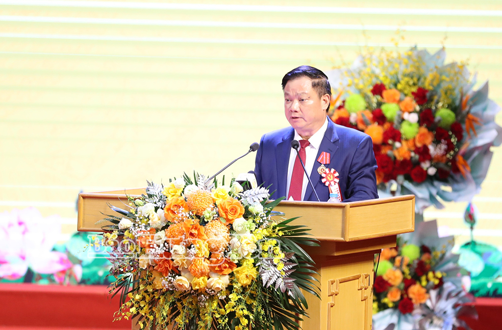 Đồng chí Nguyễn Khắc Thận, Phó Bí thư Tỉnh ủy, Chủ tịch UBND tỉnh, Chủ tịch Hội đồng Thi đua - Khen thưởng tỉnh phát động phong trào thi đua yêu nước, giai đoạn 2025 - 2030.