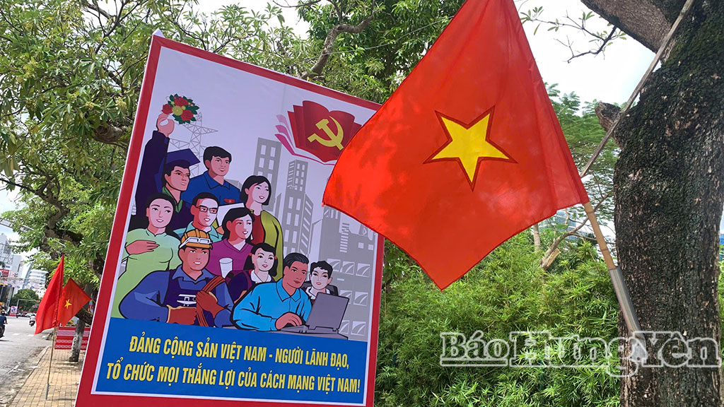 Các cụm pano được bố trí trên các tuyến phố chính.