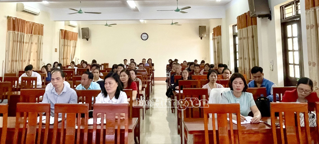 Các học viên dự lớp bồi dưỡng.