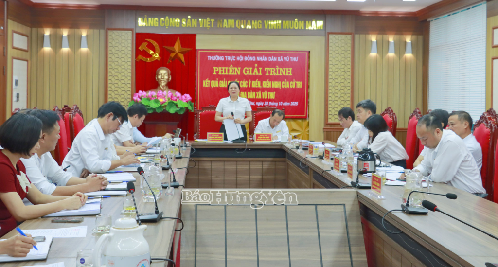 Thường trực HĐND xã Vũ Thư phát biểu kết luận phiên giải trình.