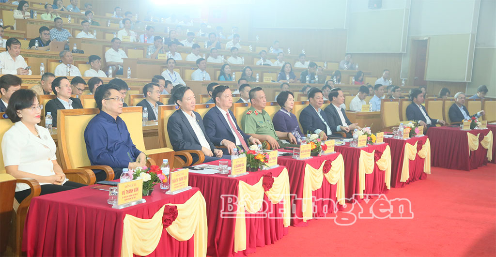 Các đại biểu dự Diễn đàn.