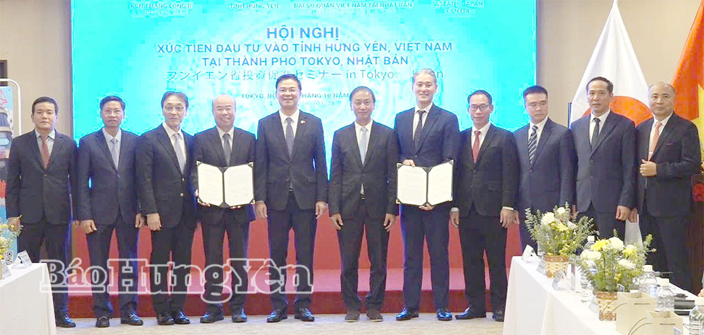 Đồng chí Nguyễn Hùng Nam, Phó Chủ tịch UBND tỉnh và Đoàn công tác chúc mừng Công ty TNHH Khu VV888 bet đăng nhập Thăng Long II và Công ty SANYO DENKI ký kết MOU hợp tác đầu tư.