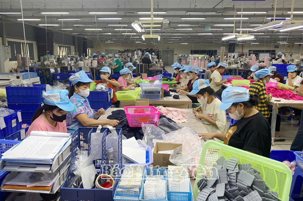 Sản xuất tại Công ty TNHH Công nghiệp Texco (Việt Nam).