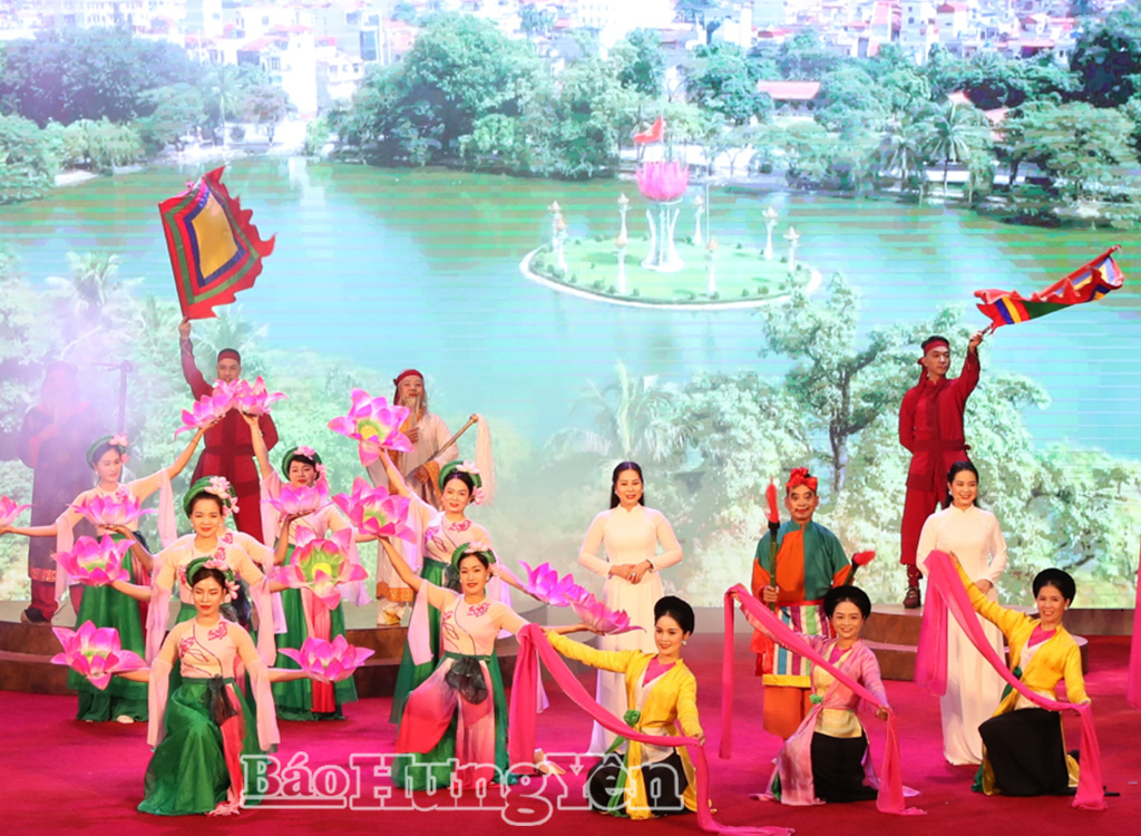 Một tiết mục nghệ thuật tại hội nghị Văn hóa tỉnh Hưng Yên năm 2024.