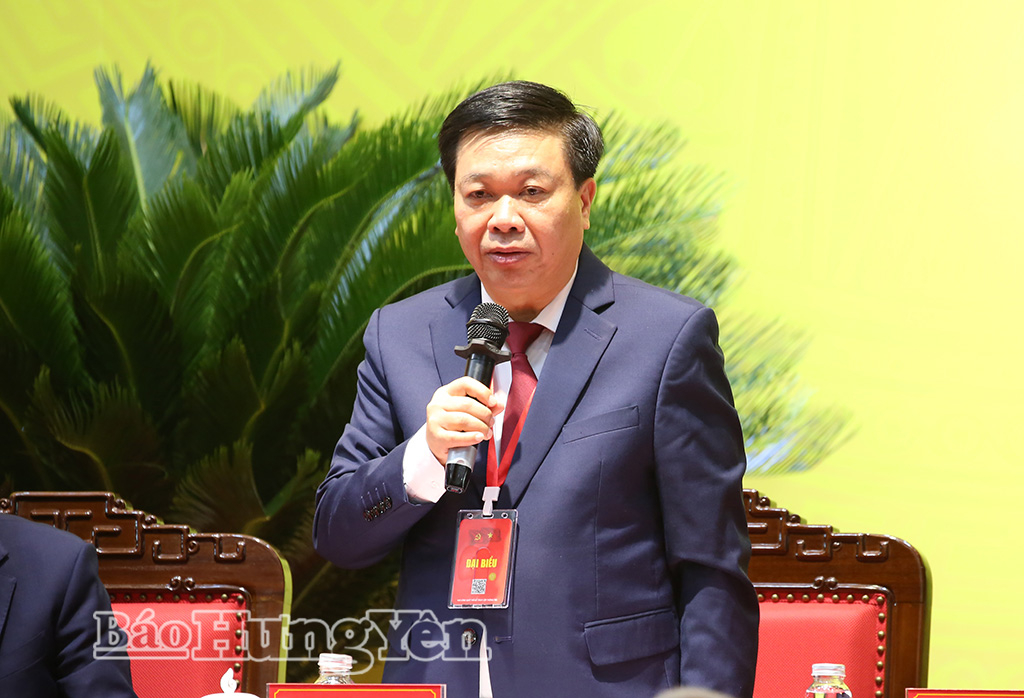 Đồng chí Nguyễn Quang Hưng, Uỷ viên Ban Thường vụ Tỉnh uỷ, Phó Chủ tịch Thường trực UBND tỉnh điều hành phần thảo luận