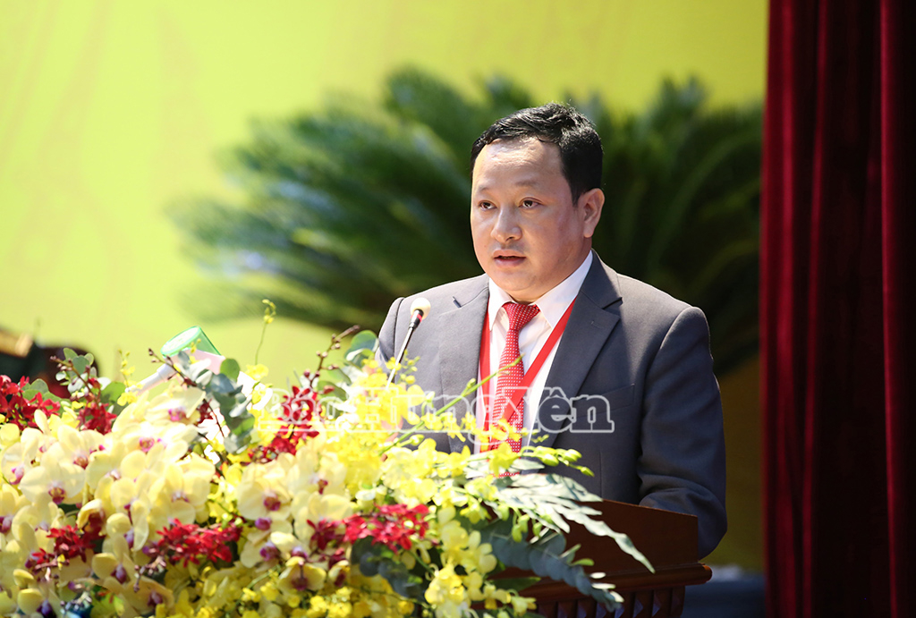 Đồng chí Trương Văn Lành, Phó Trưởng Ban Tuyên giáo và Dân vận Tỉnh ủy tham luận tại Đại hội với nội dung: 
