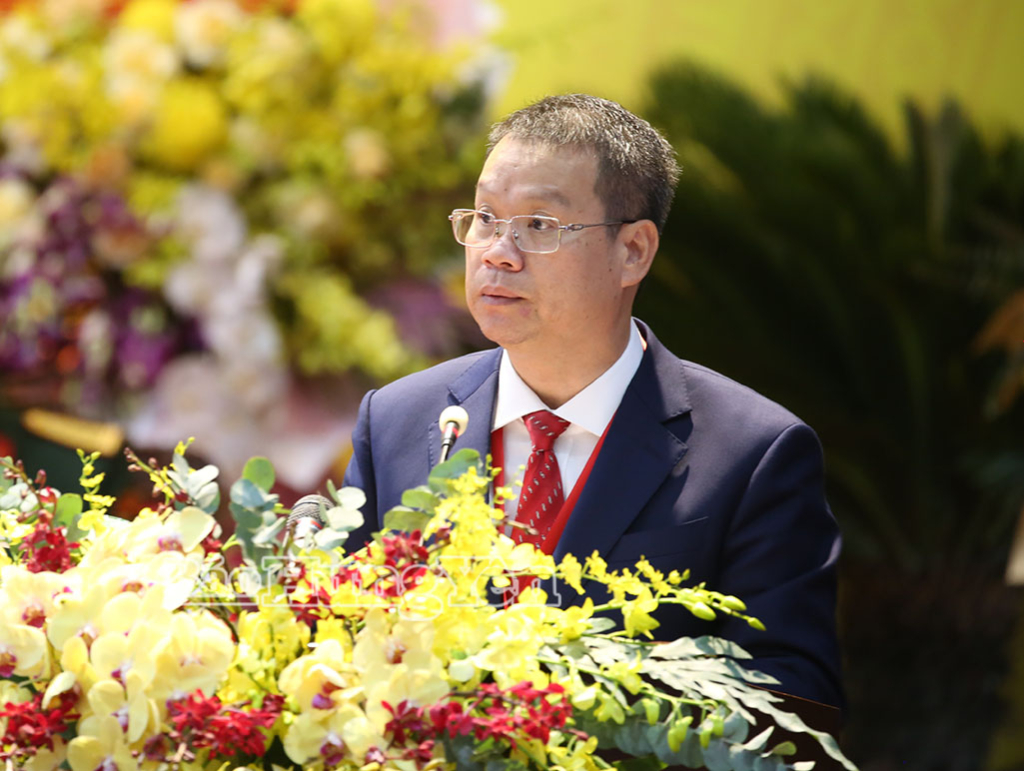 Đồng chí Nguyễn Mạnh Hùng, Phó Bí thư Tỉnh ủy, Chủ tịch Ủy ban MTTQ Việt Nam tỉnh phát biểu tại Đại hội. 