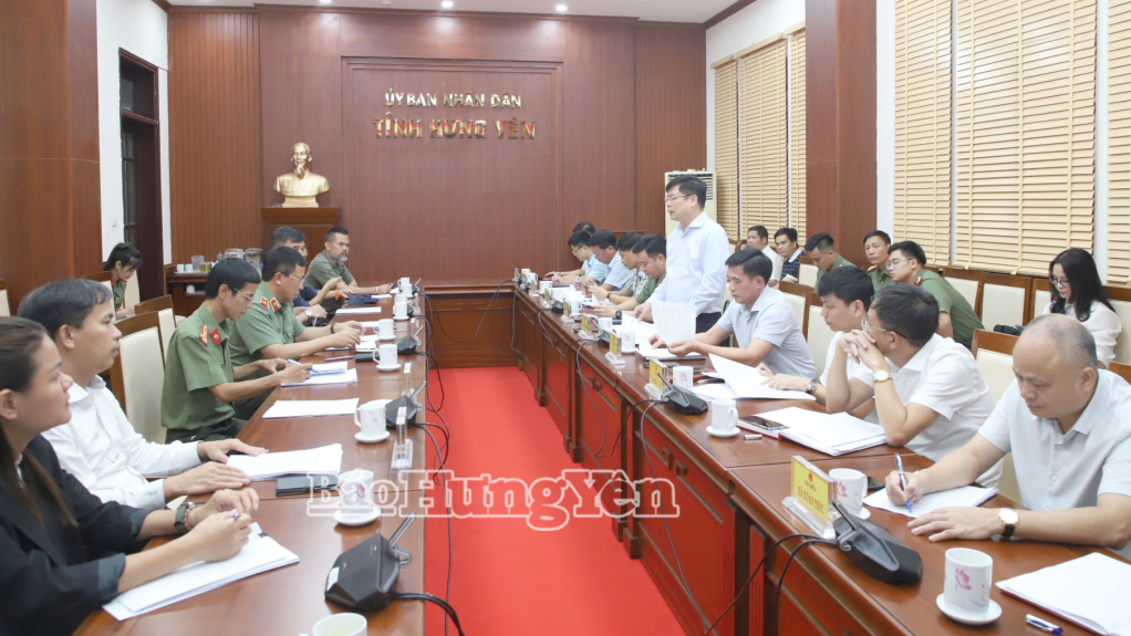 Quang cảnh buổi làm việc.