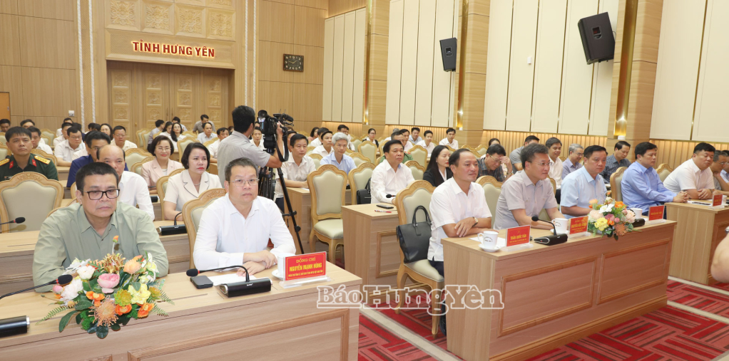 Các đại biểu dự hội nghị.