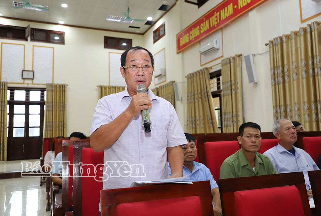 Bí thư Chi b Bí thư Chi bộ, Trưởng thôn Anh Nhu , Trưởng thôn Anh Nhuệ phát biểu ý kiến t t biểu ý kiến tại hội nghị giao ban Bí thư, c i nghị giao ban Bí thư, các Phó Bí thư c Phó Bí thưĐảng ủy xã với bí thư chi bộ.