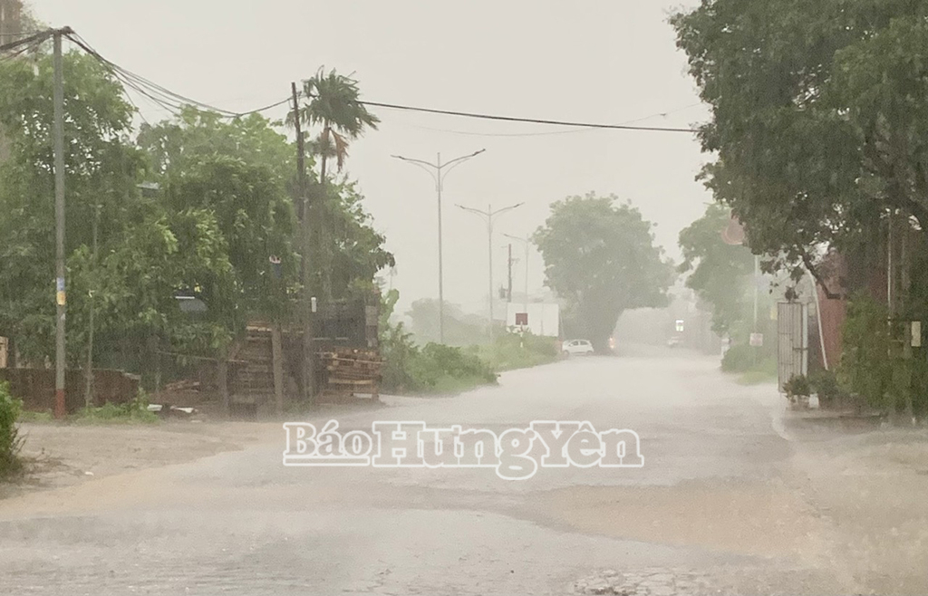 Tin dự báo mưa dông diện rộng tại Hưng Yên
