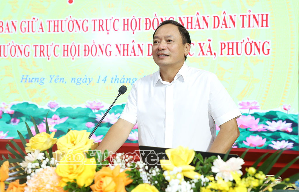 Đồng chí Chủ tịch HĐND tỉnh Trần Quốc Văn kết luận hội nghị.