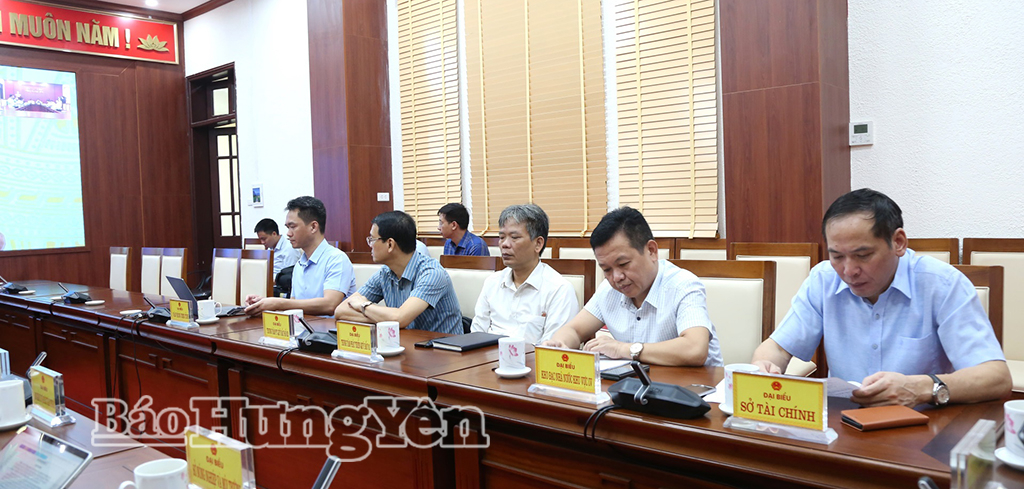Các đại biểu dự hội nghị tại điểm cầu tỉnh Hưng Yên.