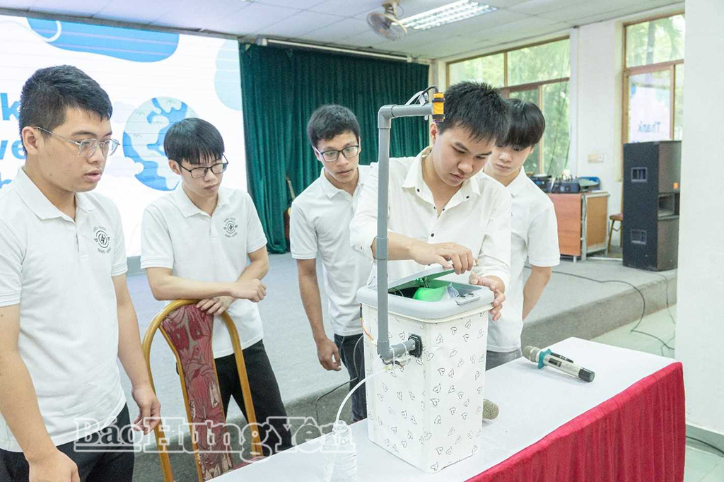 Sản phẩm dự thi nghiên cứu khoa học cấp trường của nhóm sinh viên Trường Đại học Thái Bình.