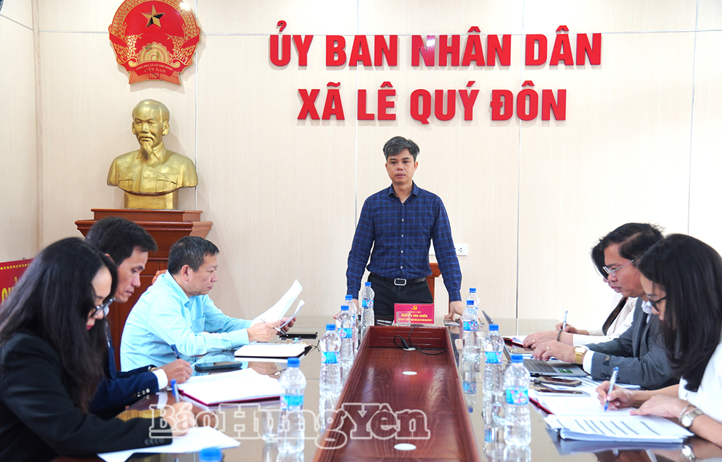 Đồng chí Nguyễn Văn Chiến, Ủy viên Ban Thường vụ, Trưởng ban Tuyên giáo và Dân vận Tỉnh ủy chủ trì cuộc họp nghe báo cáo tiến độ về công tác chuẩn bị tham dự kỳ họp Đại hội đồng UNESCO lần thứ 43.