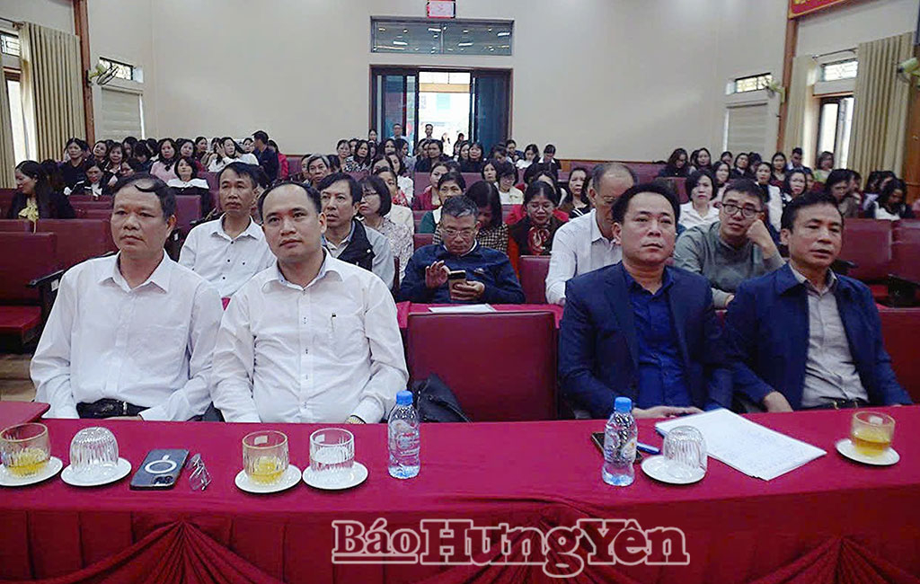 Các đại biểu dự lớp bồi dưỡng.