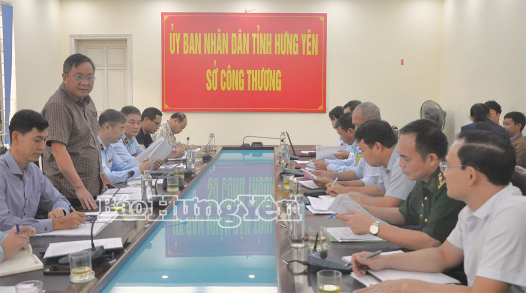 Quang cảnh buổi làm việc.