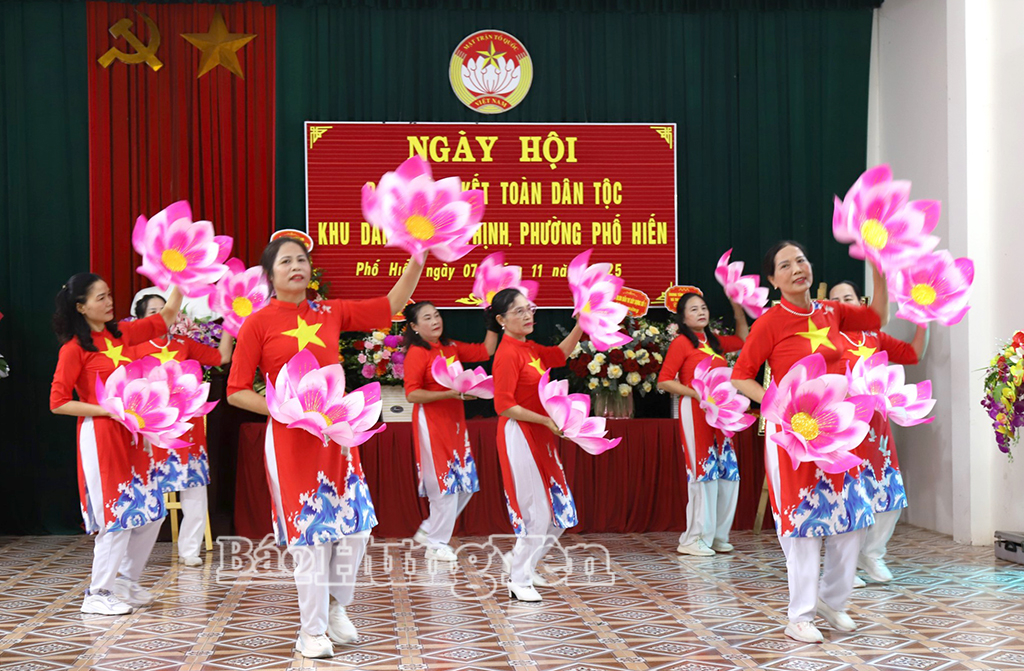 Một tiết mục văn nghệ tại Ngày hội.