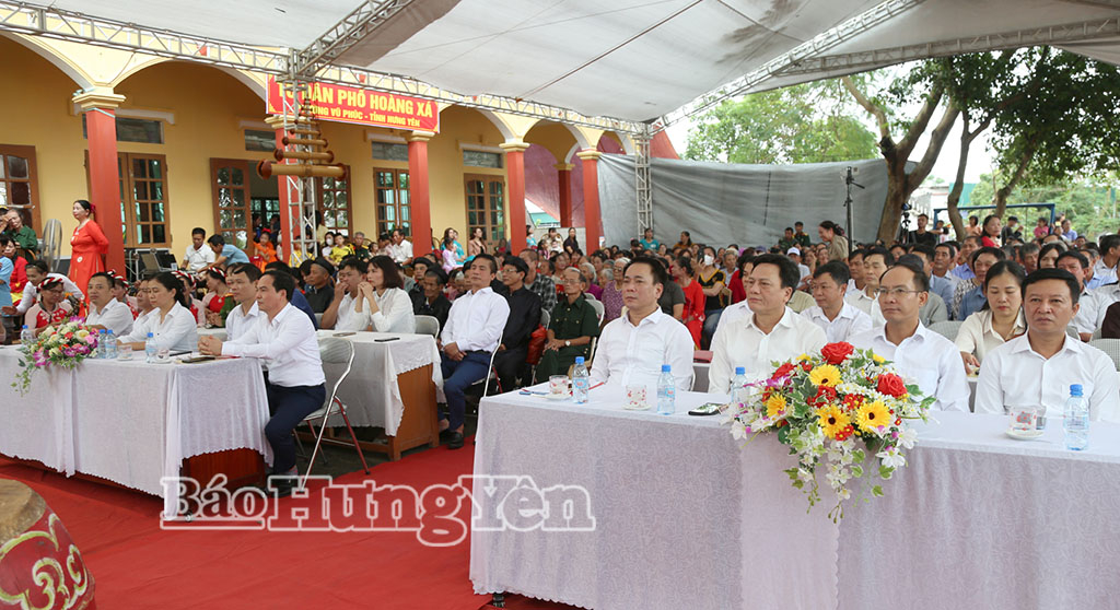 Các đại biểu dự ngày hội đại đoàn kết.