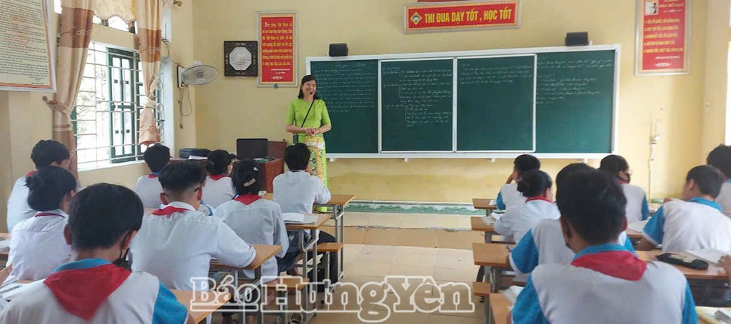 Giờ học của lớp cô giáo Lê Thị Thanh Huyền, Trường Tiểu học và THCS Bùi Hữu Diên (xã Hồng Minh).