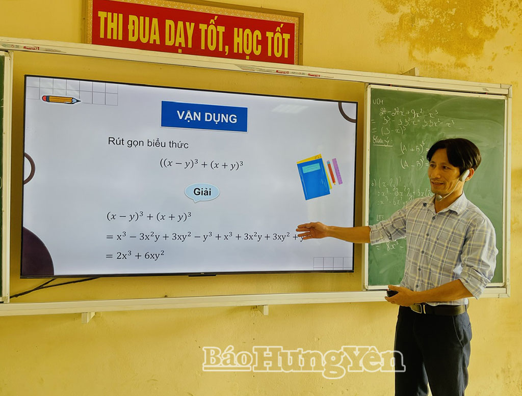 Giáo viên Trường THCS Điệp Nông tham gia giảng dạy bằng các phần mềm công nghệ số.