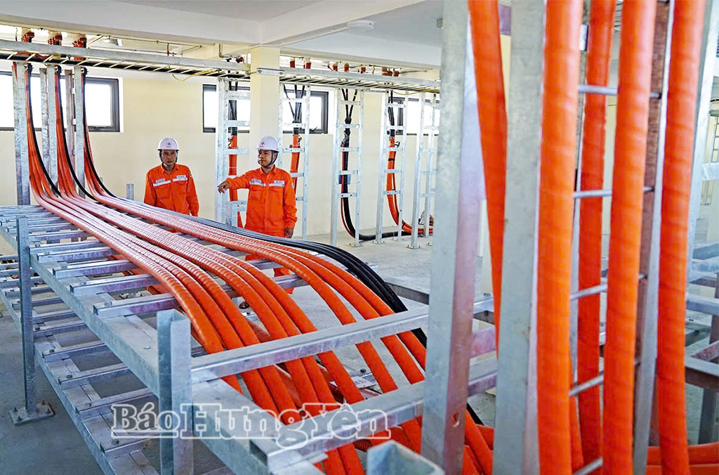 C&ocirc;ng ty Điện lực Hưng Y&ecirc;n: Hướng đến mục ti&ecirc;u hiện đại h&oacute;a, tự động h&oacute;a hoạt động quản l&yacute;, vận h&agrave;nh hệ thống lưới điện