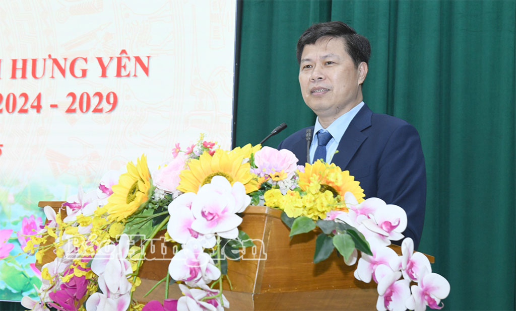 Đồng chí Trần Quốc Toản, Phó Bí thư Thường trực Tỉnh ủy, Chủ tịch Ủy ban MTTQ Việt Nam tỉnh phát biểu tại hội nghị.