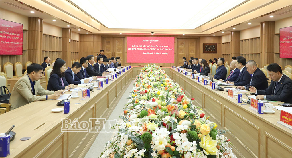 Quang cảnh buổi làm việc.