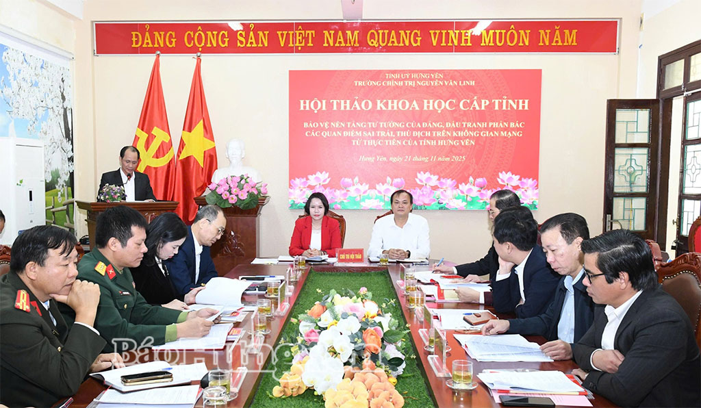 Các đại biểu dự hội thảo.