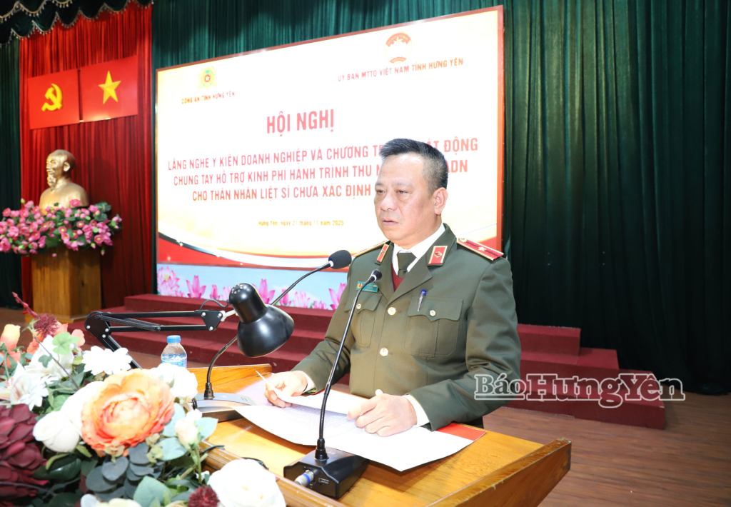 Thiếu tướng Trần Xuân Ánh, Giám đốc Công an tỉnh phát biểu khai mạc hội nghị.