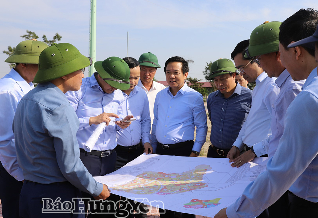 Chủ tịch UBND tỉnh Phạm Quang Ngọc kiểm tra dự án Khu đô thị Tân Bình, Tiền Phong (phường Thái Bình).