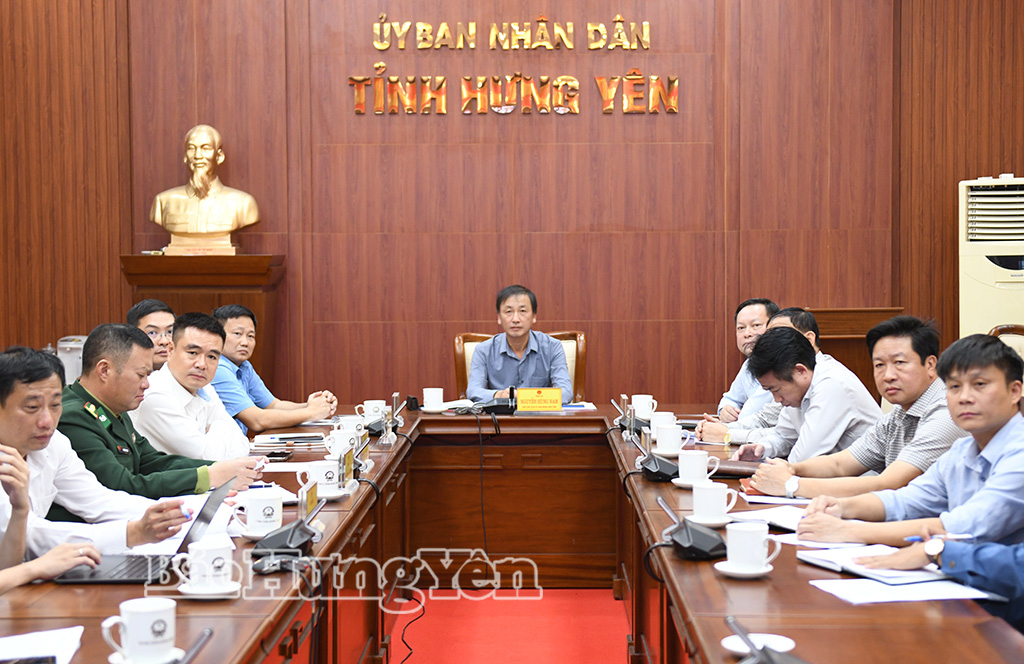 Các đại biểu dự phiên họp tại điểm cầu tỉnh Hưng Yên.