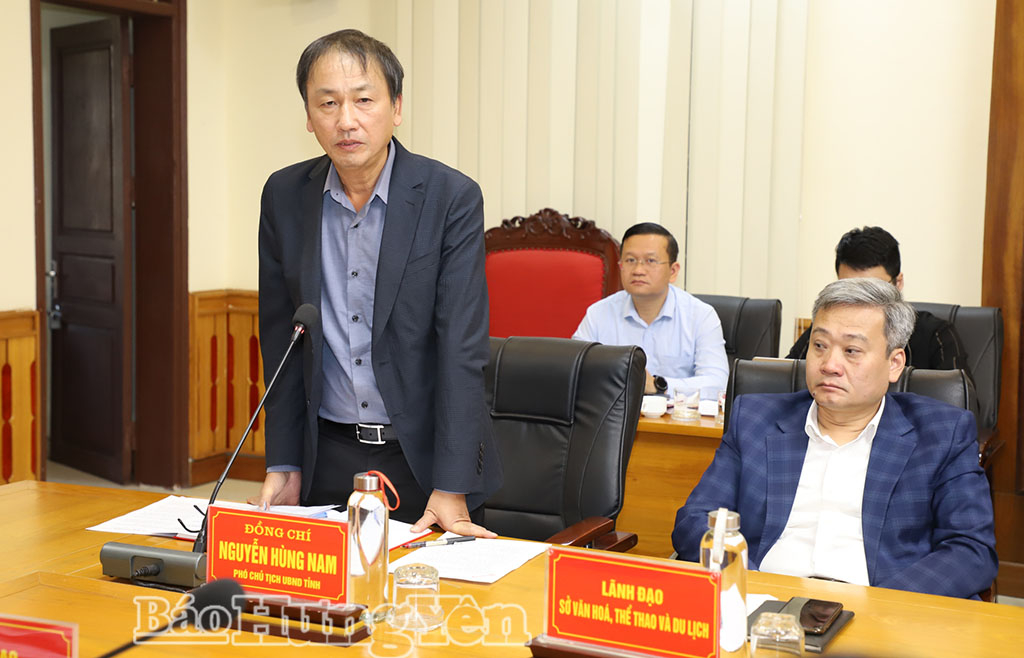 Đồng chí Phó Chủ tịch UBND tỉnh Nguyễn Hùng Nam phát biểu tại buổi làm việc.