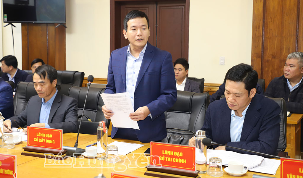 Lãnh đạo Sở Xây dựng phát biểu tại buổi làm việc.