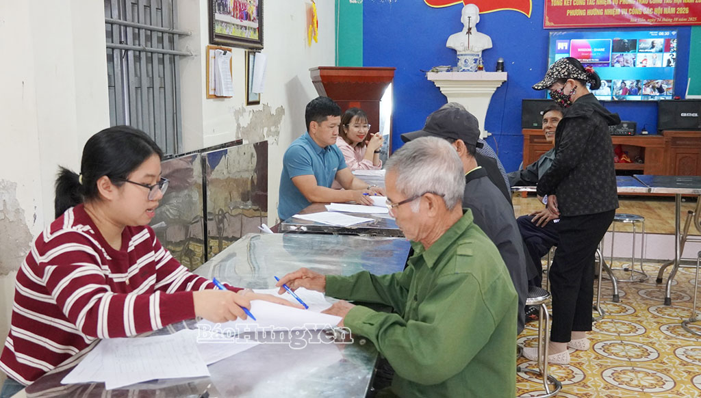 Ông Trịnh Quang Thông, ở thôn Danh Giáo (xã Đông Thái Ninh), đồng thuận bàn giao hơn 4.000 m² đất nông nghiệp phục vụ dự án Nhà máy nhiệt điện LNG Thái Bình.