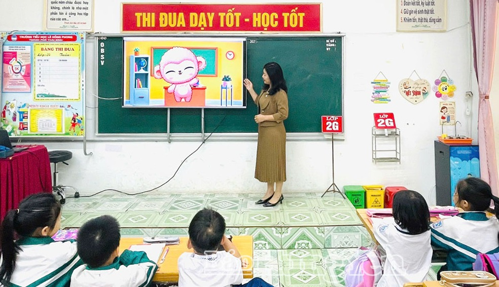 Ứng dụng công nghệ AI trong tiết Hoạt động trải nghiệm tại lớp 2G, Trường Tiểu học Lê Hồng Phong (phường Thái Bình).