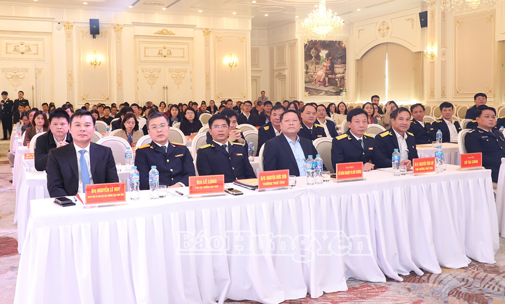 Các đại biểu dự hội nghị.