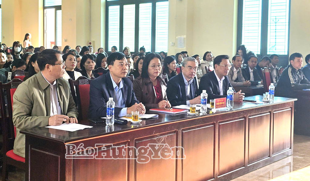 Đại biểu dự hội nghị.