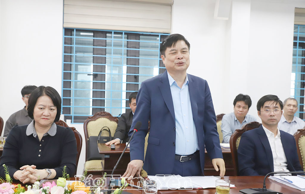 Đồng chí Phó Chủ tịch UBND tỉnh Phạm Văn Nghiêm phát biểu tại buổi làm việc.